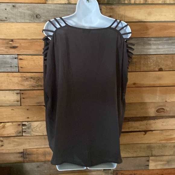 🌻TORRID Size 0 women’s Blouse - Picture 3 of 5